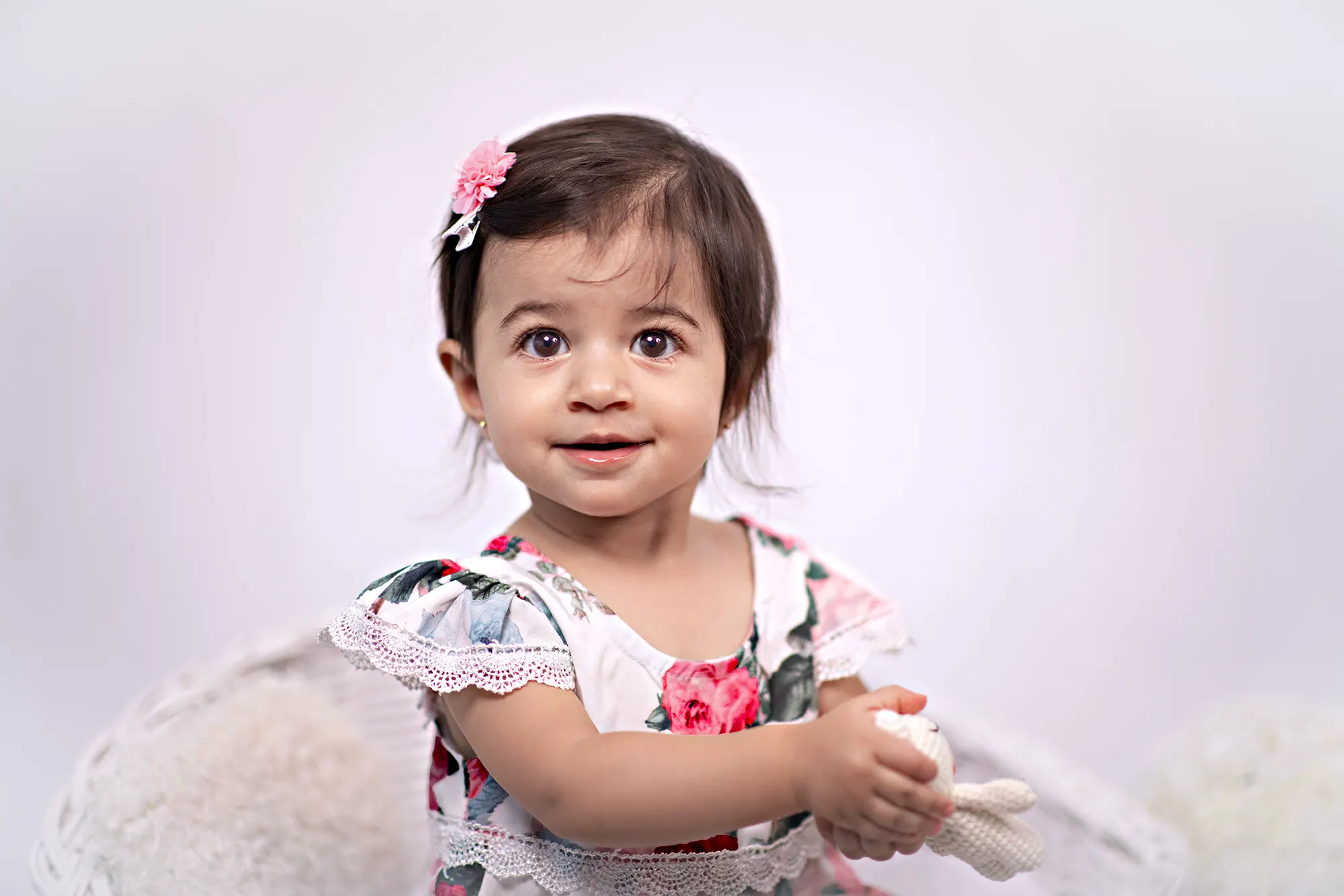 Baby girl with cute bow at Sky Portraits, Sydney - baby photographer