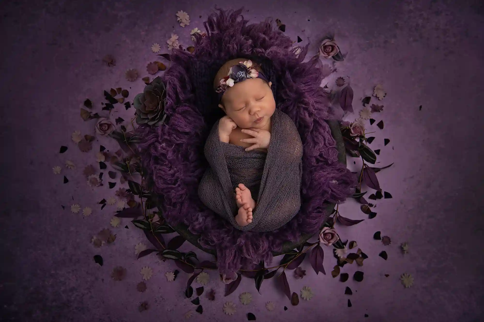 Newborn baby with adorable hat in Sydney, Australia - baby photographer